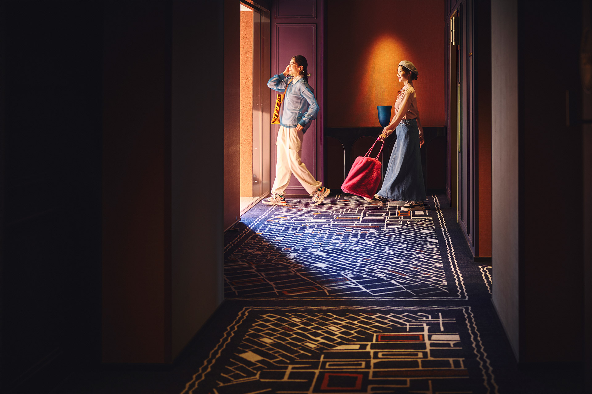 HOTEL TOUR