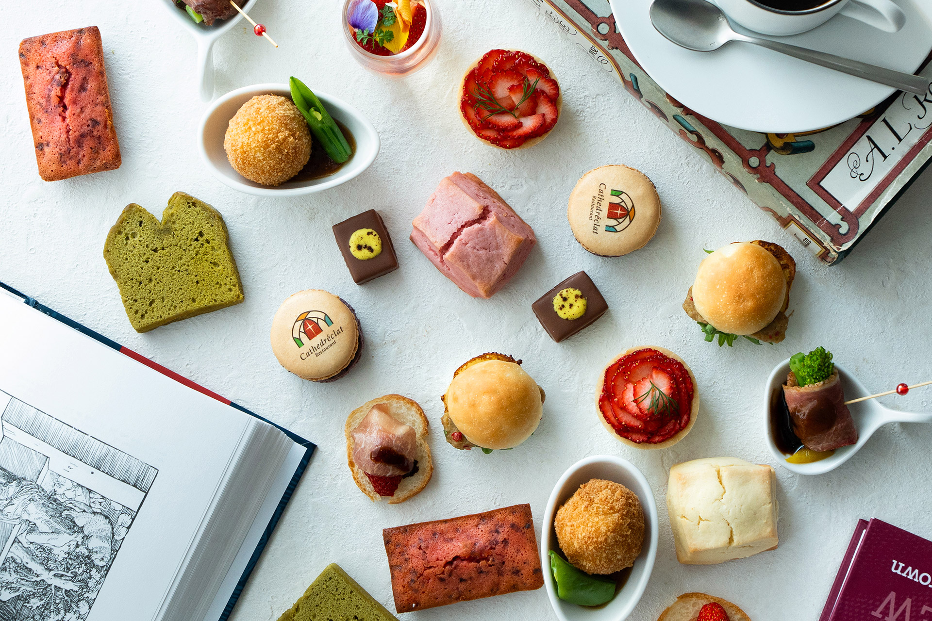 HOTEL INDIGO Nagasaki Glover Street with PIERRE HERMÉ PARIS